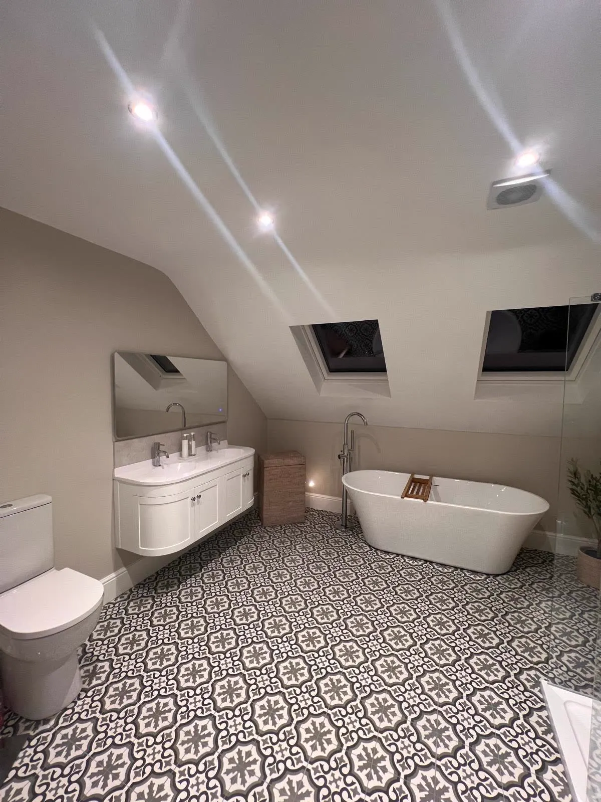 Full Bathroom Suite
