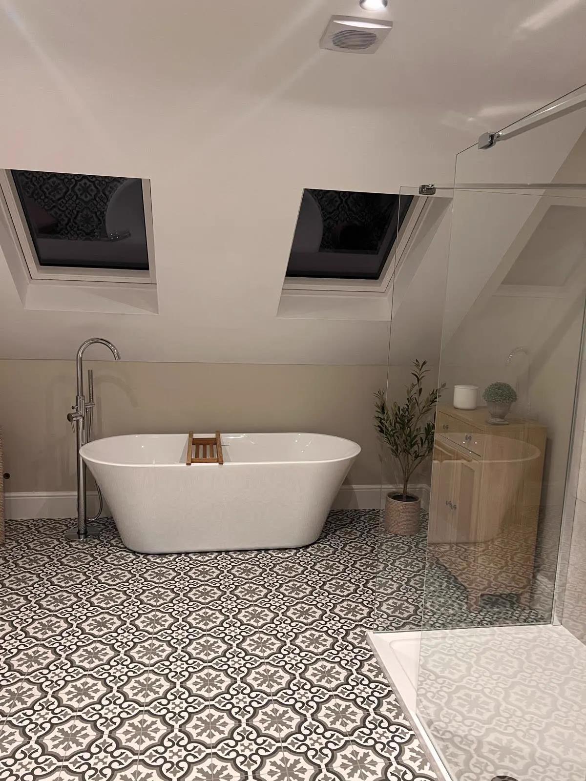 Freestanding Bath En-Suite